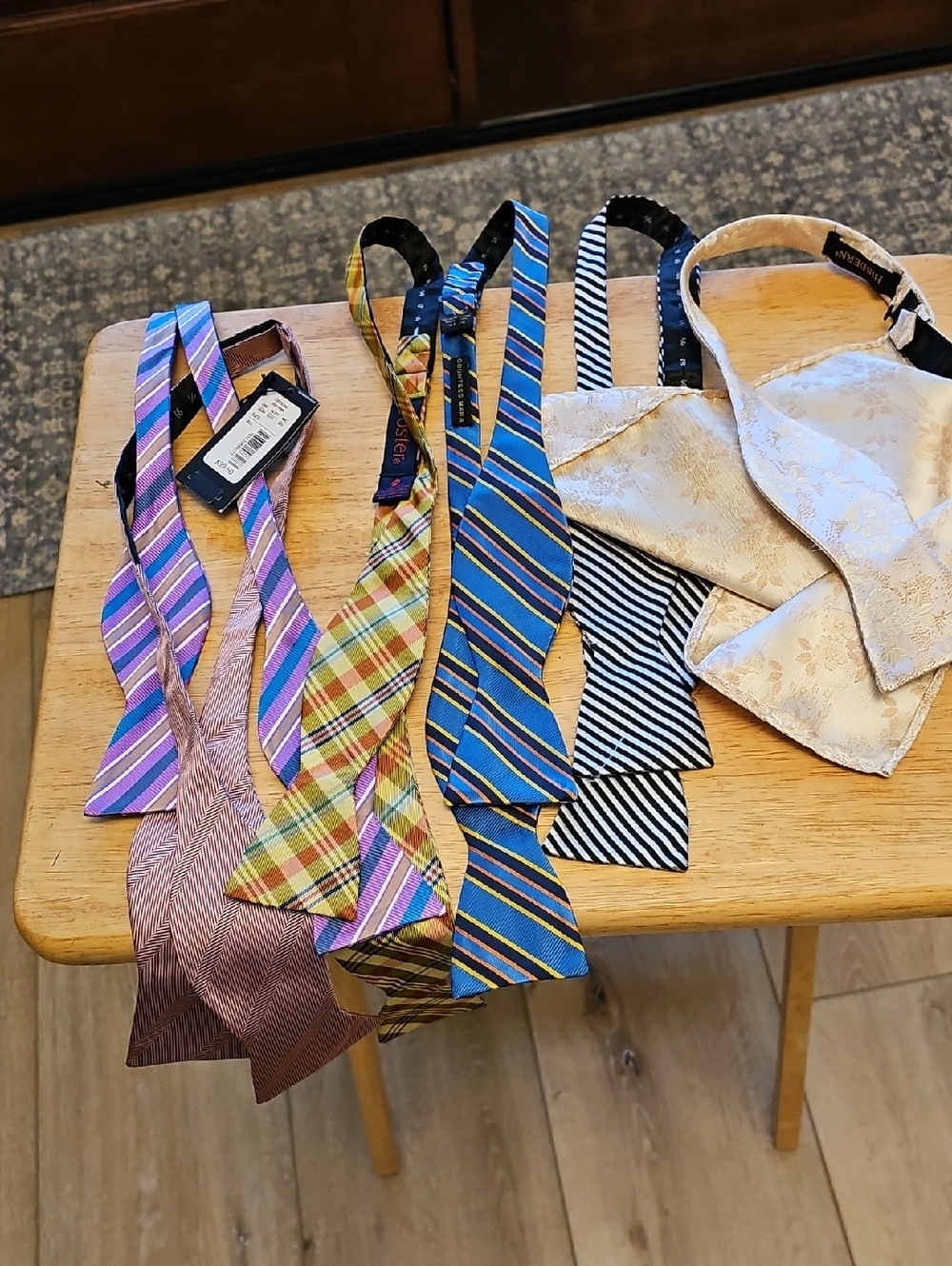 Muliple Bow Ties